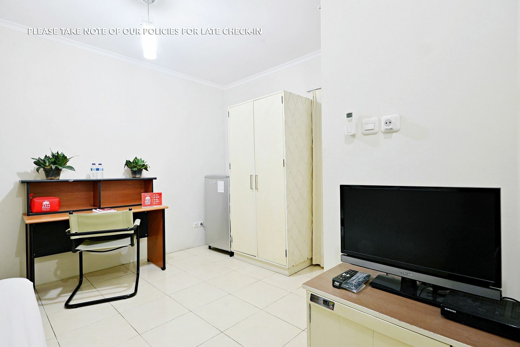 Zen Rooms Mampang Prapatan Jakarta Exteriér fotografie